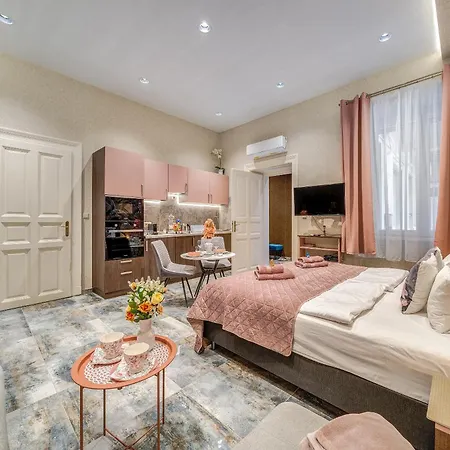 Апартаменты Magic Exotic In Downtown *