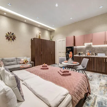 Magic Exotic In Downtown *