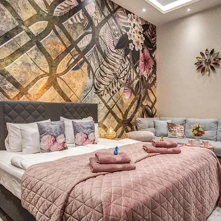 Magic Exotic In Downtown