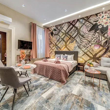 Apartment Magic Exotic In Downtown