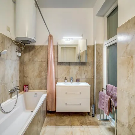 Apartment Magic Exotic In Downtown Budapest