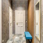 Magic Exotic In Downtown Apartman *